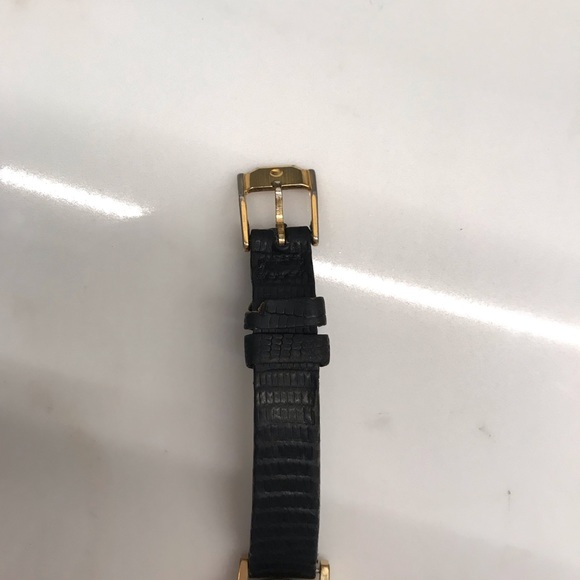 🎉HP🎉Movado Museum ladies watch yellow gold - Picture 6 of 13